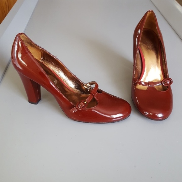 Joan & David Shoes - CIRCA JOAN & DAVID Patent LEATHER HEEL